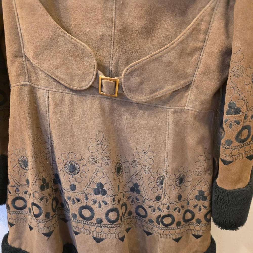 Vintage 1960s Boho Shearling Suede Coat Jacket Embroidered Penny Lane ILGWU - Picture 6 of 7